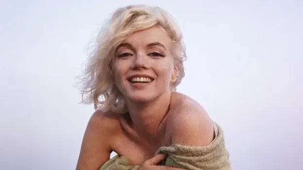 Marilyn Monroe’s Final Portraits Capture a Playful Glow Before Tragedy