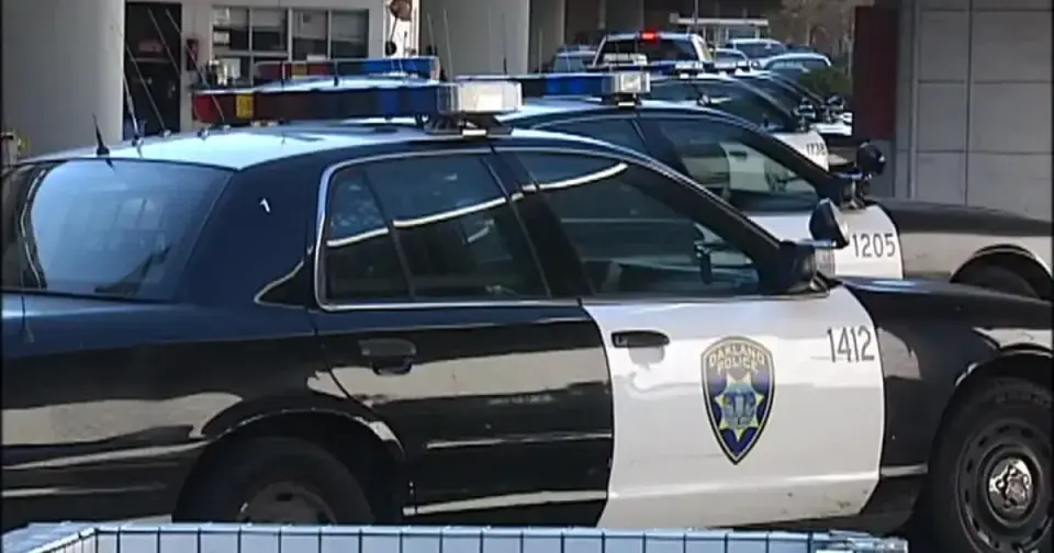 Oakland Police Helicopter Pilots Indicted for Faking FAA Certifications