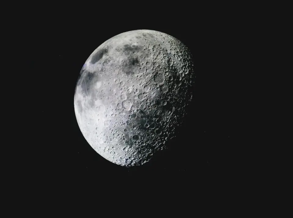 Robots On the Moon: Lunar Outpost Nets $30M to Prebuild Moon Bases