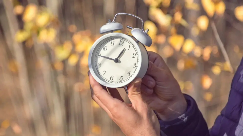 US clocks fall back Nov. 1 as Senate gridlock blocks permanent daylight saving time