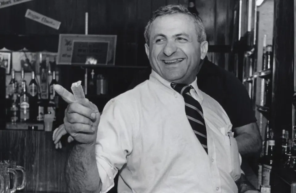Sam Sianis, Keeper of Chicago's Billy Goat Legend, Dies at 91