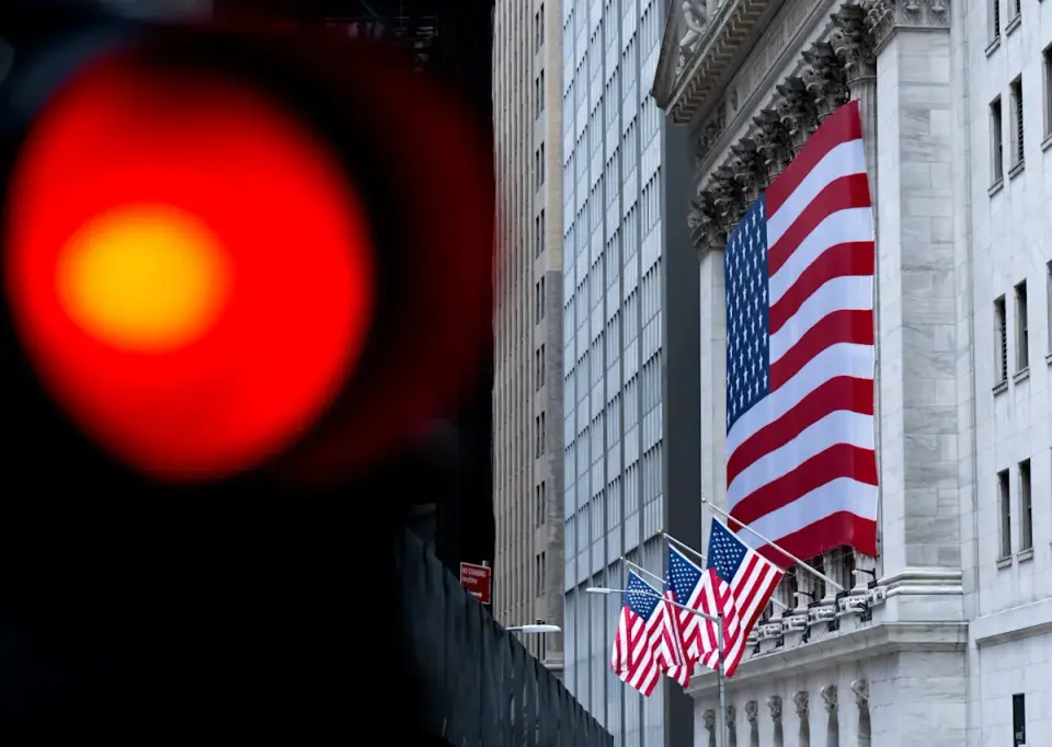 S&P 500 breadth hits dot-com lows as mega-cap rally masks broad market weakness