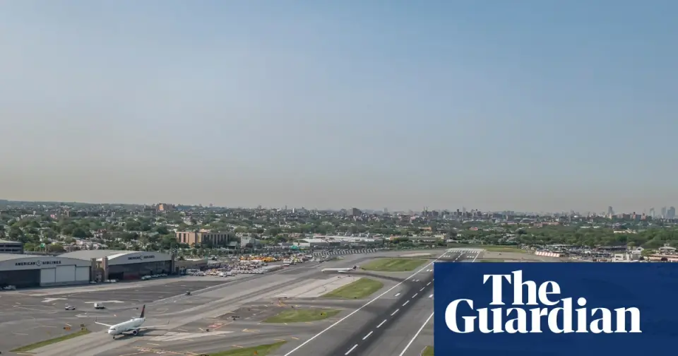 Sinkhole Closes LaGuardia Runway as Crews Probe Cause