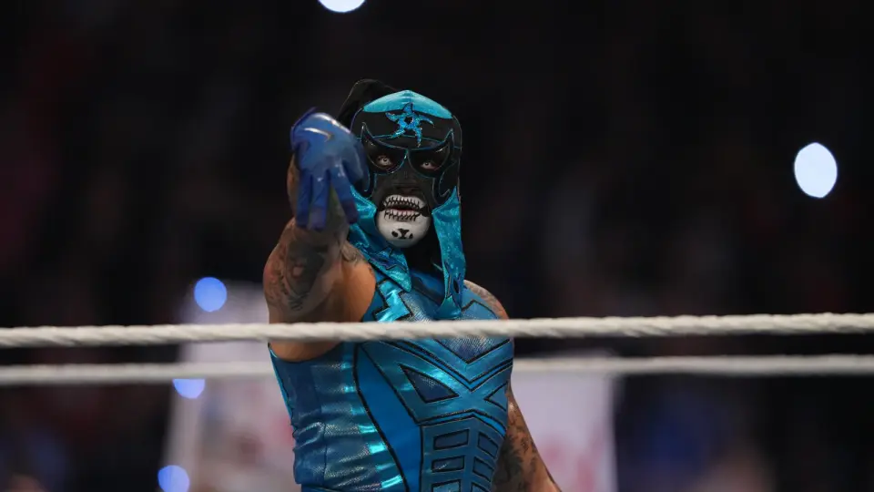 Reigns retains, Stratton wins second briefcase at Money in the Bank 2026