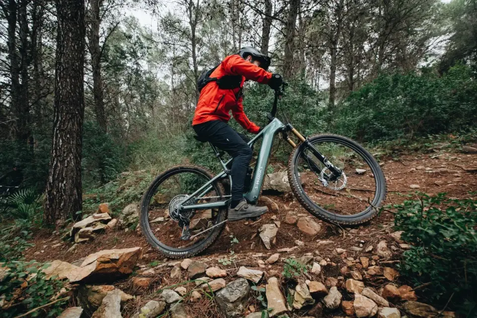 eMTB Adoption Surges as Purists Embrace Electric Assistance