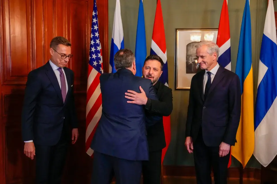 Zelensky Confirms Resumed US Intel Sharing After Oslo Talks, as Witkoff Heads to Moscow