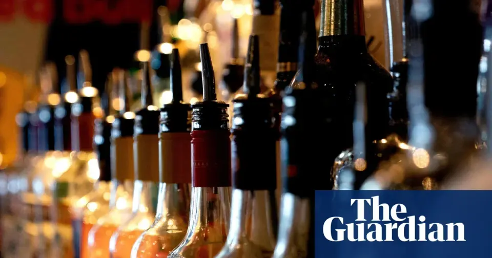 US Alcohol Use Drops Post-Pandemic, but Gen X Heavy Drinking Surges Amid Health Risks