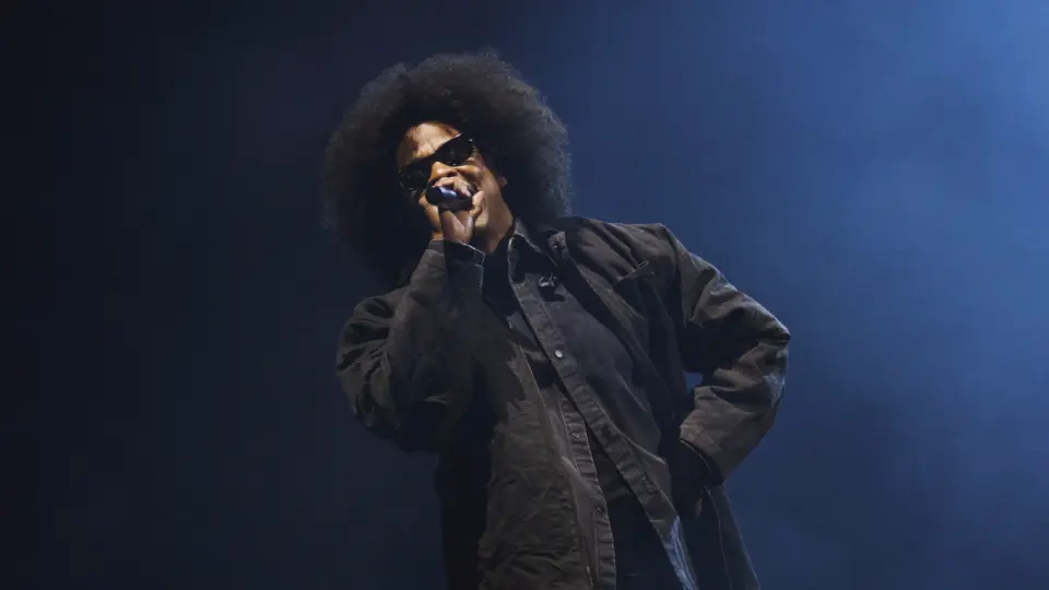 Jay-Z Fires Disses at Drake, Kanye, Nicki Minaj in Roots Picnic Freestyle