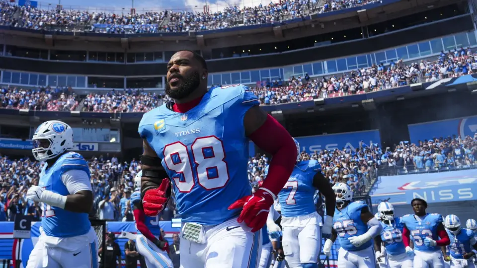 Simmons to Bears, Nelson to Seahawks: NFL Trade Deadline Moves Accelerate