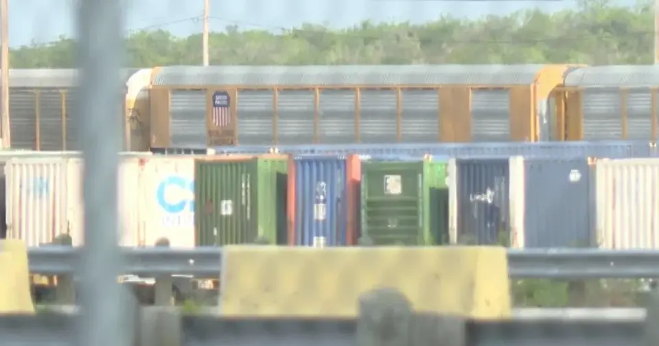 Seventh body found in border container case as ICE opens smuggling probe