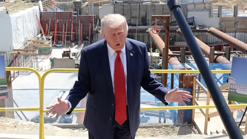 Court urged to halt White House ballroom as legal fight looms