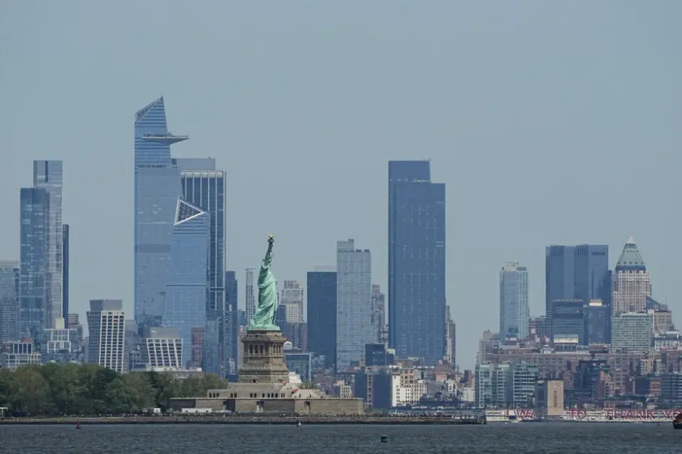 Feds charge speedboat operator after NY Harbor capsizing kills mother and infant, operator to appear in court