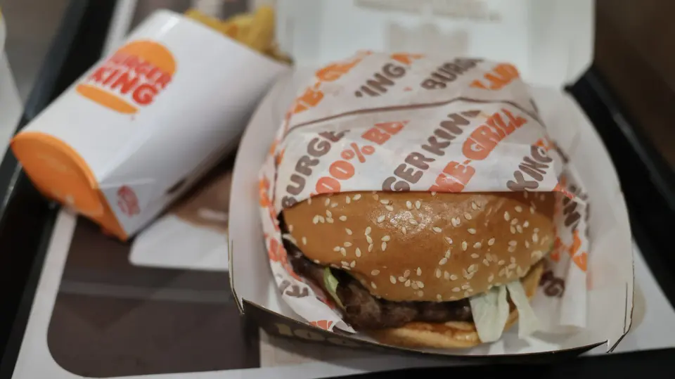 2026 Fast Food Limited-Time Burgers Spark Debate Over Permanent Menu Integration