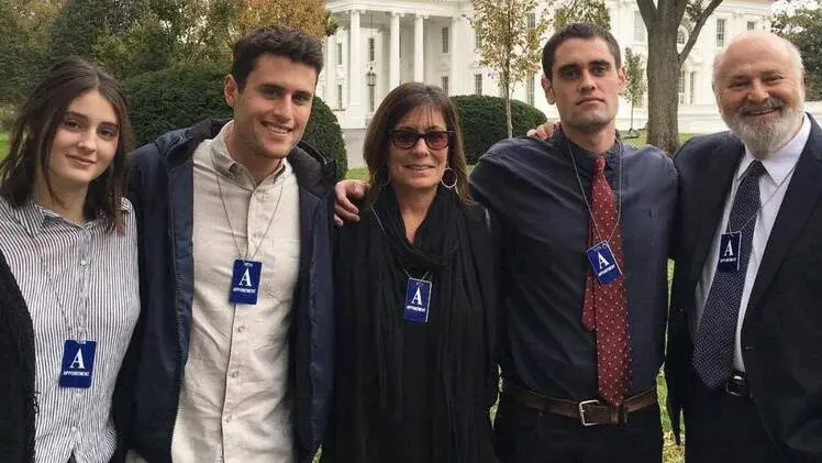 Reiner Siblings Testify Before Grand Jury as Nick Reiner Faces Murder Charges
