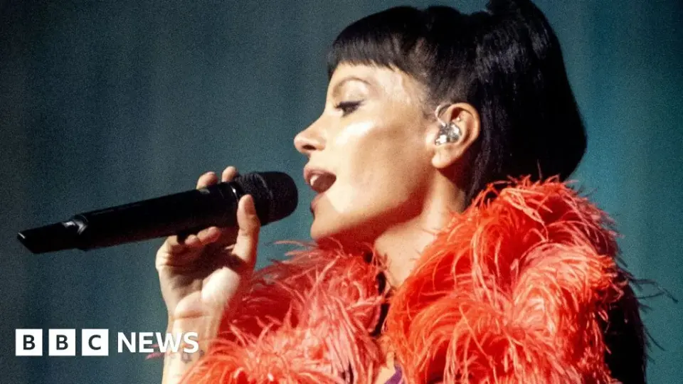 Lily Allen defends West End Girl tour length as storytelling choice
