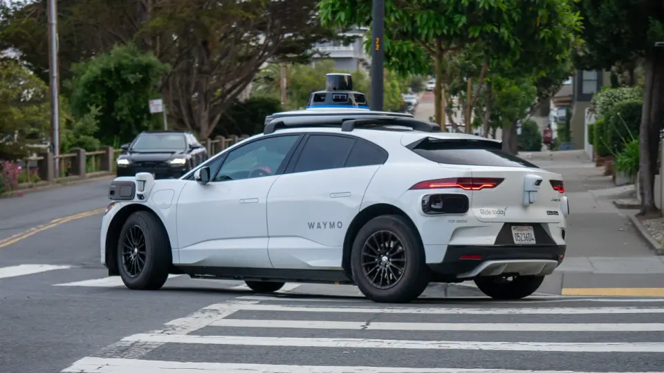 Waymo halts San Francisco ride after detecting ghost gun, leading to juvenile arrests
