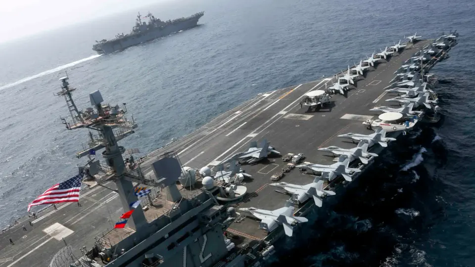 2,100-Mile supply gap tests USS Lincoln amid Bahrain fallout