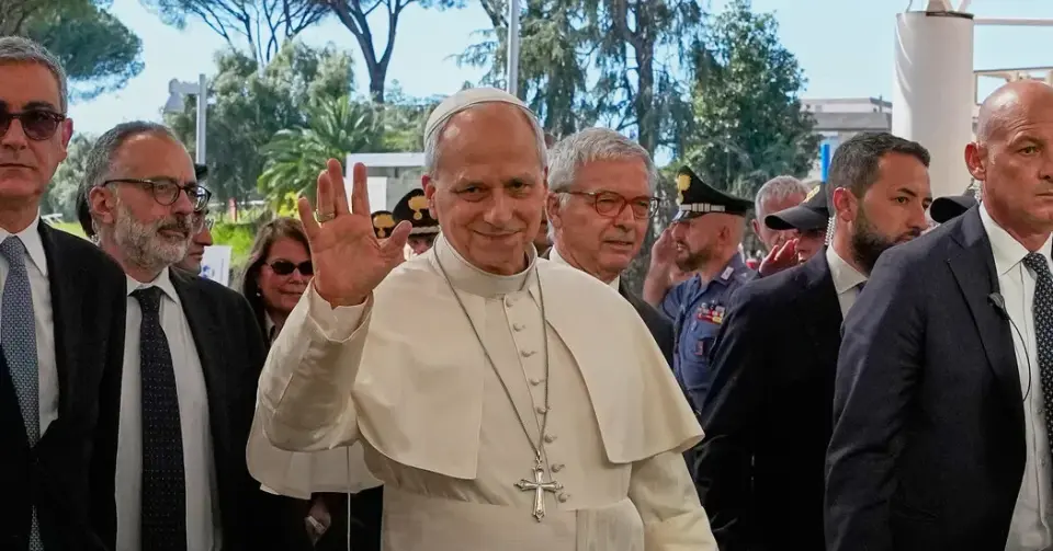 Pope Leo XIV Calls Putin from Hospital Bed to Demand Aid for Starving Oleshky