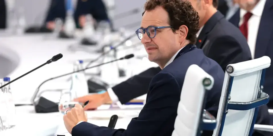 AI Executives Prepare for Public Revolt After Predicted Cyber Catastrophe