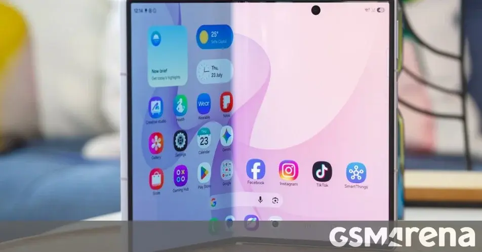 iPhone Duo Launch Ignites Foldable Market, Boosting Samsung Sales