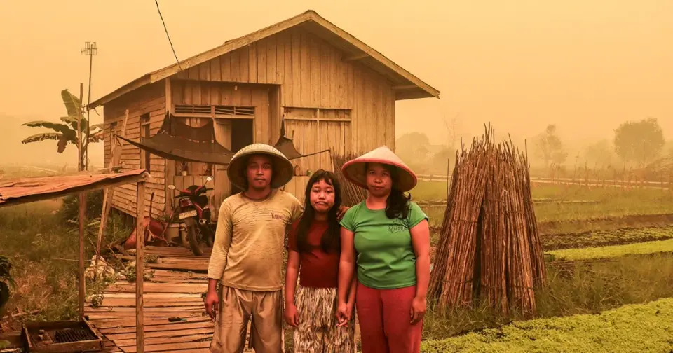 Indonesia’s El Niño-Driven Haze Crisis Reaches Peak Toxicity as Rain Offers Limited Relief