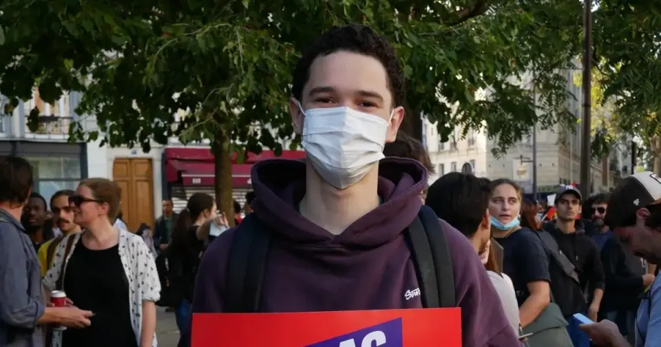 France's Student Uprising Escalates: 250,000 Protest as Police Face Backlash
