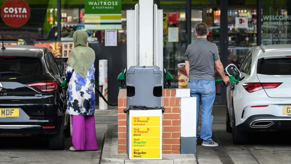 UK Inflation Surges to 3.1% on Fuel and Energy Costs