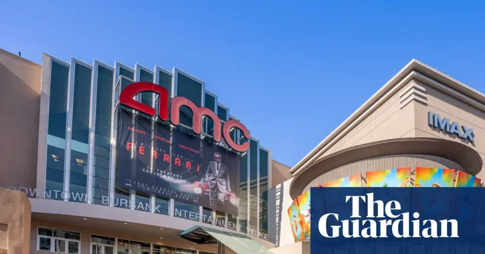 Burbank man arrested for pepper-spraying moviegoer over phone use