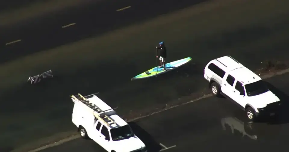 Record Tides Flood California Coasts, Stranding Drivers and Closing Roads