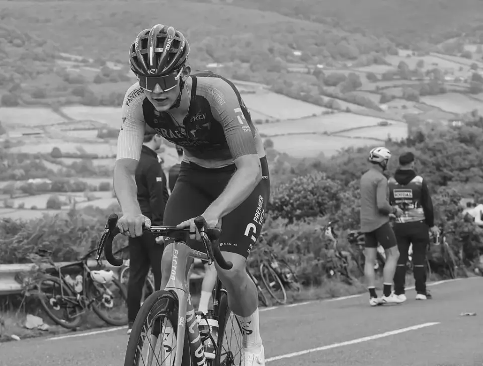 19-year-old British cyclist Finlay Tarling killed in vehicle collision during Volta a Portugal