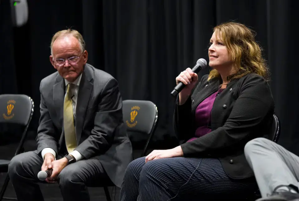 Utah Senate President Ousted in GOP Primary Amid Data Center Fallout