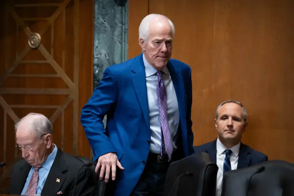Retiring GOP Leaders Withhold Support from Trump-Backed Candidates in Key 2026 Races