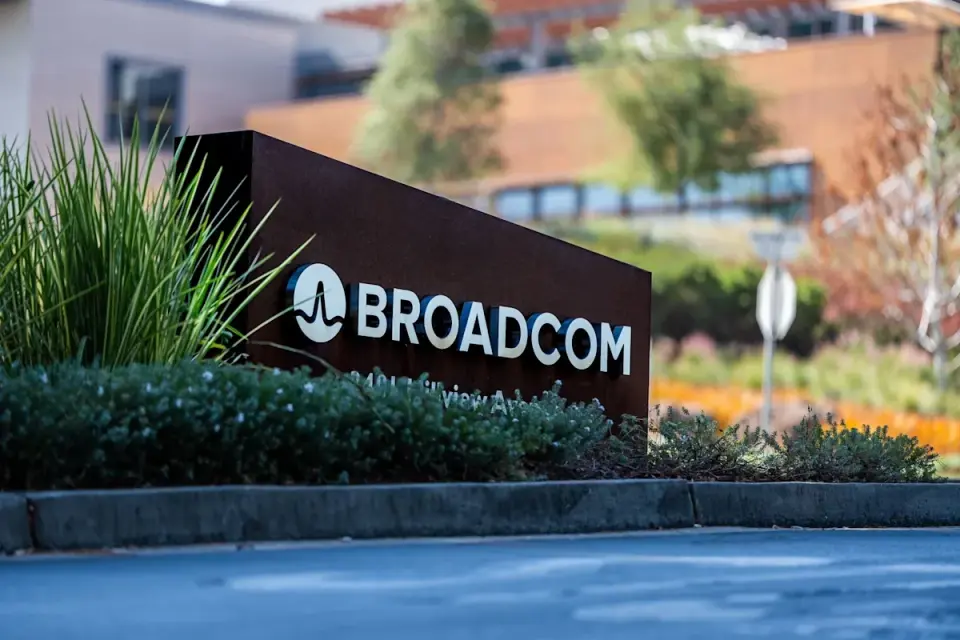 Broadcom’s $63B Anthropic Deal Triggers $21B Bond Issuance