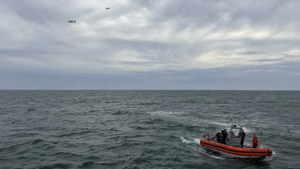 Coast Guard suspends search for missing Bermuda-Boston medical jet after debris recovery