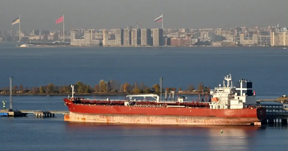 First Russian Diesel Tanker Departs for U.S. Amid Midterm Election Pressure