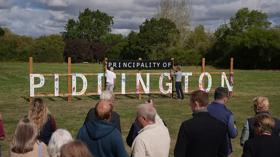 Small Oxfordshire village declares symbolic independence over asylum centre plan