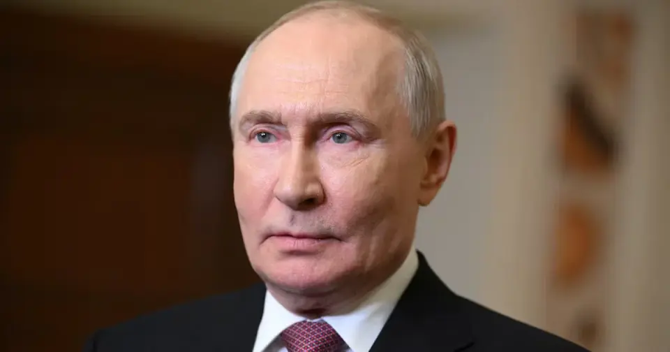 Zelensky Mocks Witkoff’s 'Humanitarian' Praise as Russian Strikes Kill in Kyiv