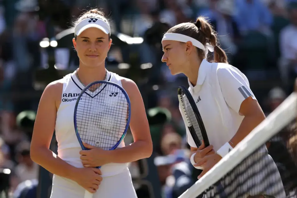 Noskova Fires Fast Start in All-Czech Wimbledon Final Against Muchova