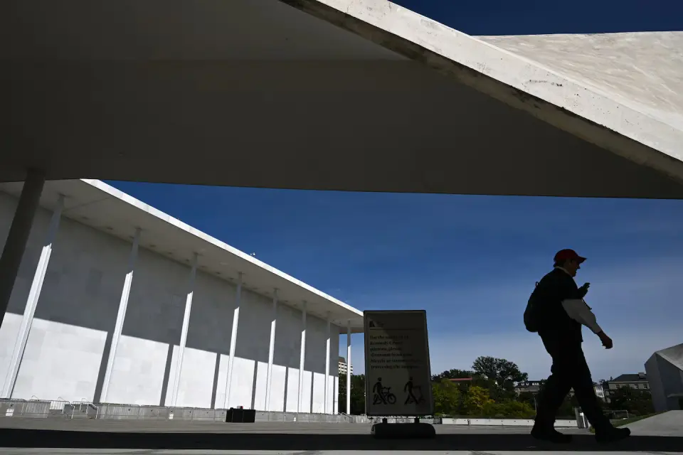 DOJ invokes executive privilege to shield Trump’s Kennedy Center decisions from congressional scrutiny