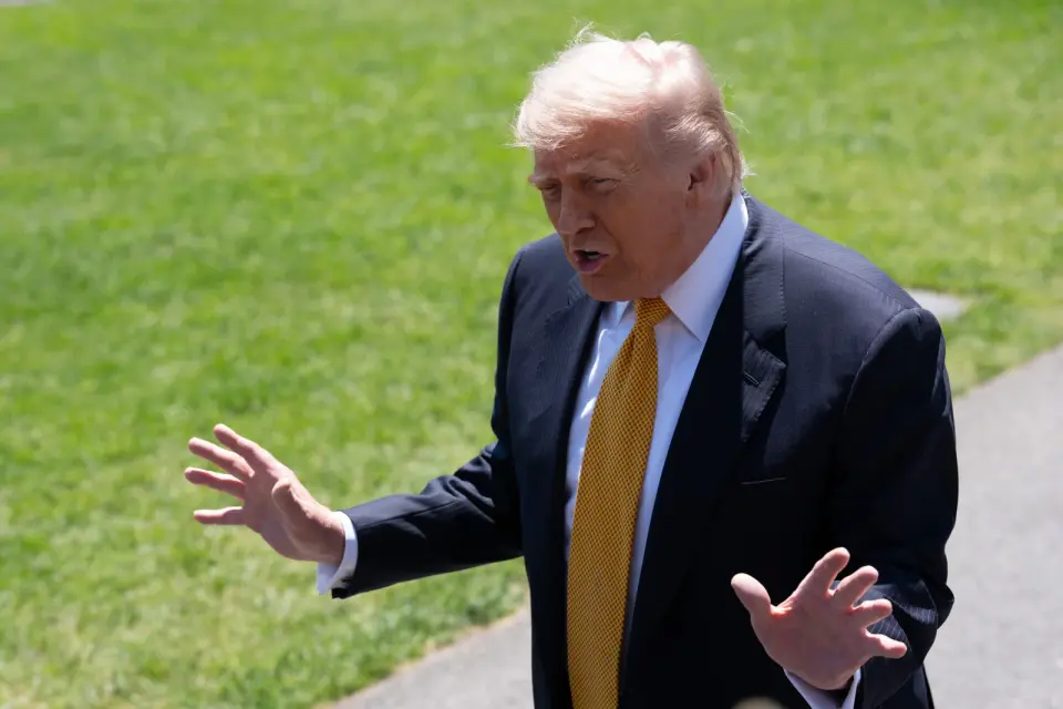 Trump Admin Moves to Build National Voter Lists Ahead of Midterms