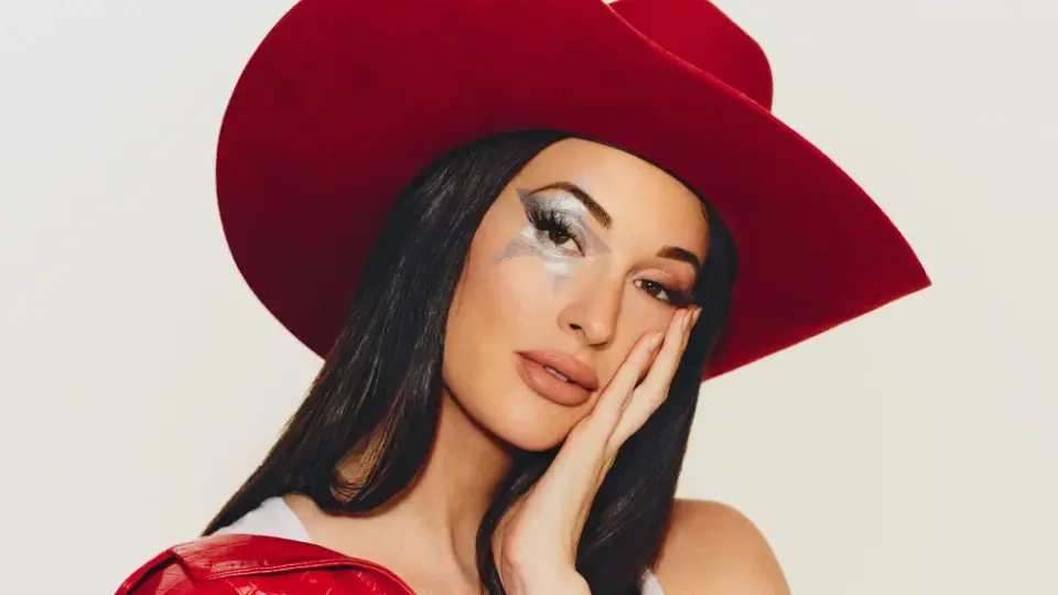 Kacey Musgraves Rediscovers Country on Middle of Nowhere, With a Miranda Lambert Duet