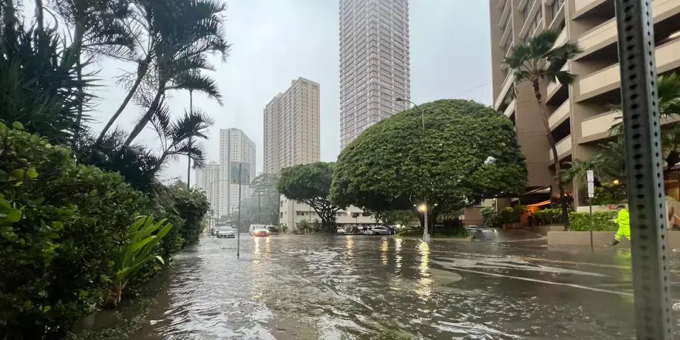 Honolulu shifts to cleanup mode as Lala departs, outages and closures linger