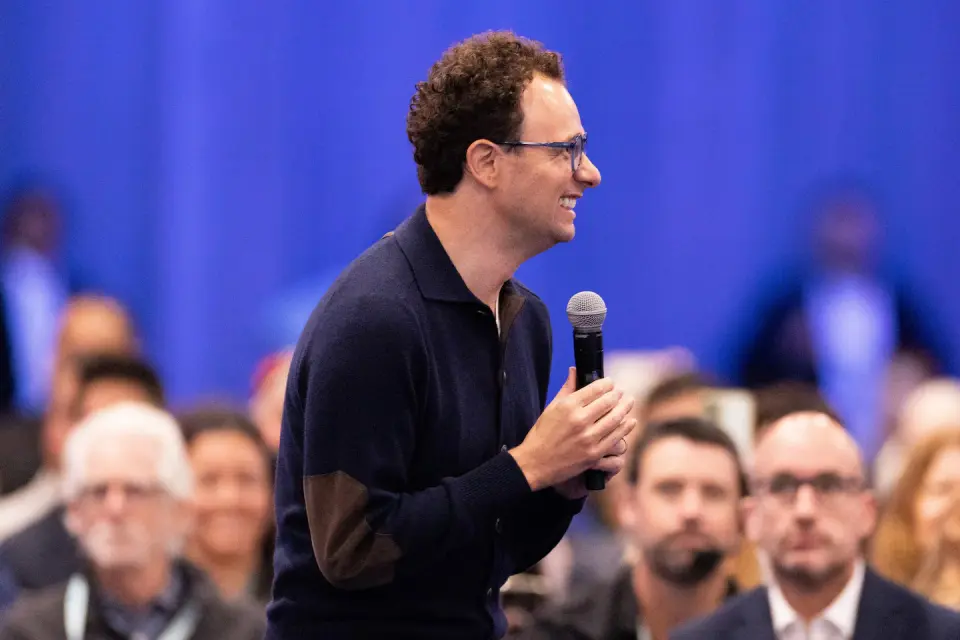 Trump and Anthropic CEO Amodei Hold First Private Dinner Amid AI Safety Tensions