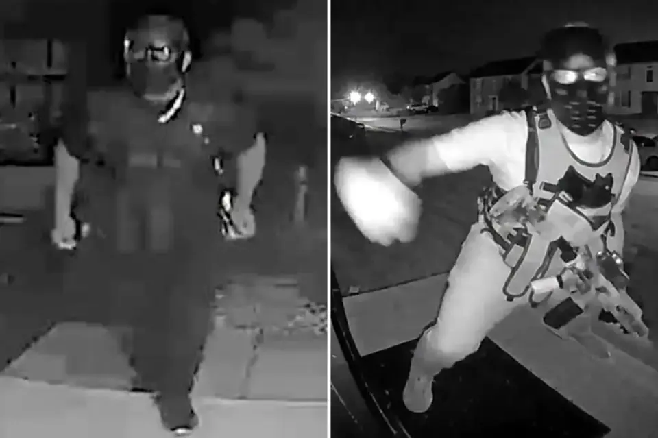 Delaware residents report masked men with apparent rifles knocking on doors