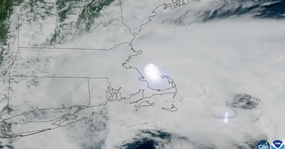 New England meteor fireball triggers widespread sonic boom, NASA says