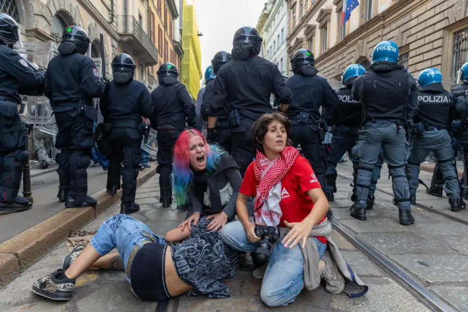 Milan and Bologna erupt in violent cost-of-living protests as Italy faces 'autumn of discontent'