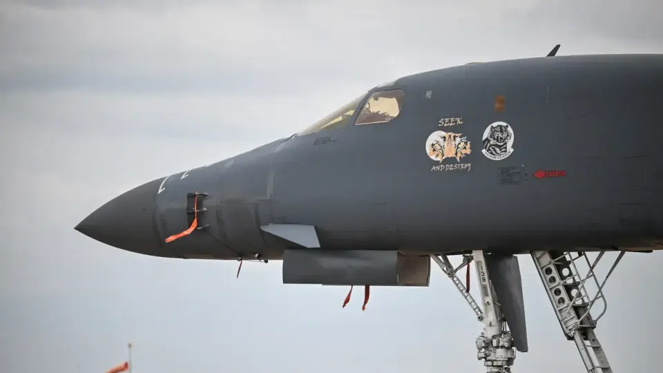U.S. pulls 12 B-1 bombers from UK base after Iran-linked terror probe