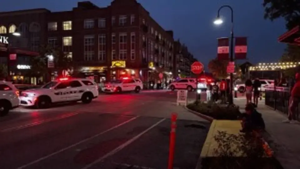 Gunfire near Notre Dame stadium prompts active shooter search; suspect remains at large