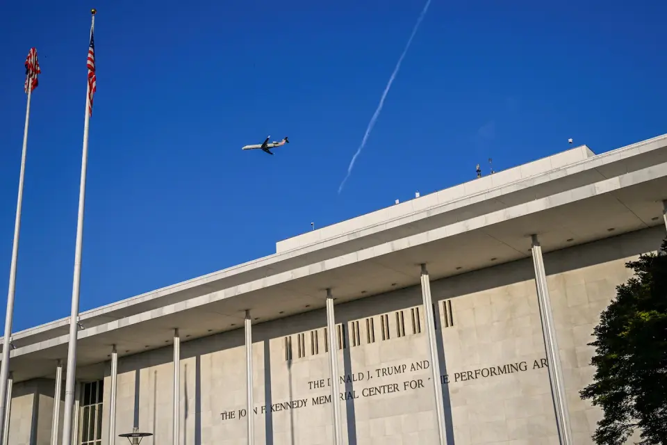 Opera seeks $17M in gifts from Kennedy Center after split