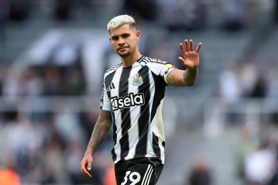 Arsenal to pay £75m for Guimarães as Newcastle sanction exit